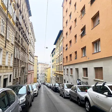 Blucavana, In Centro A Appartement Trieste