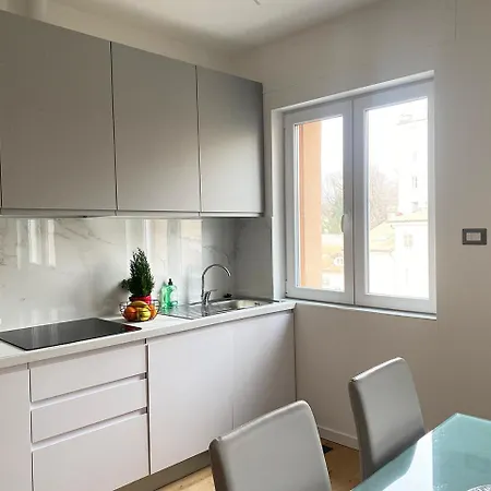 Blucavana, In Centro A