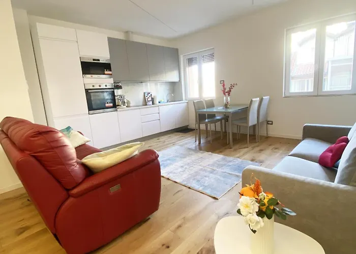 Blucavana, In Centro A トリエステ